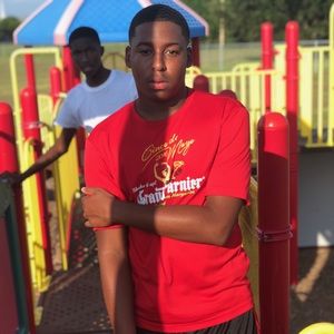 Meet your Posher, Lawrence